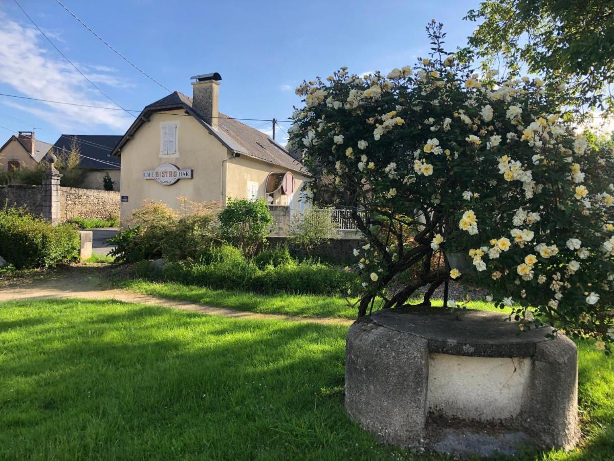 Les Hortensias Bed and Breakfast Espoey Buitenkant foto